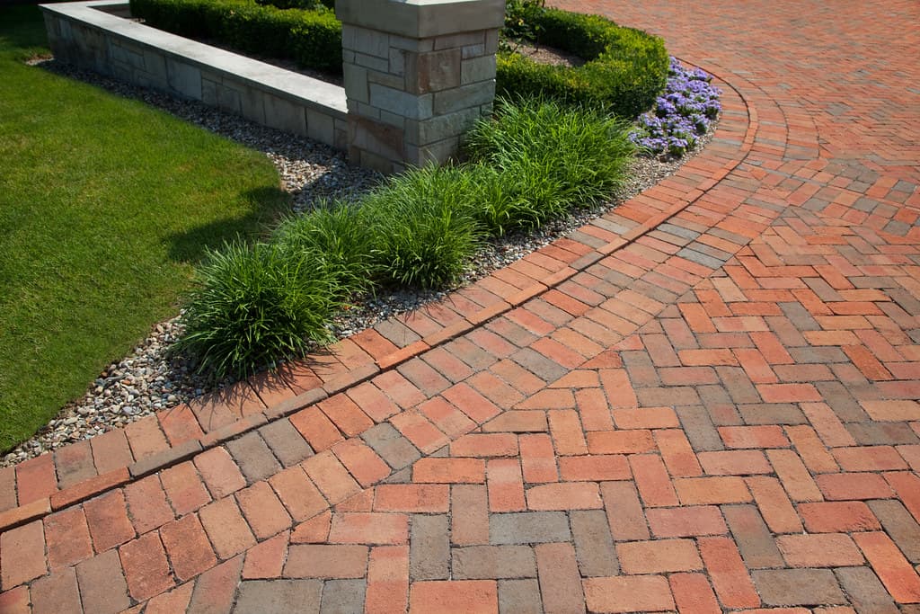 Belcrest 560 Pavers