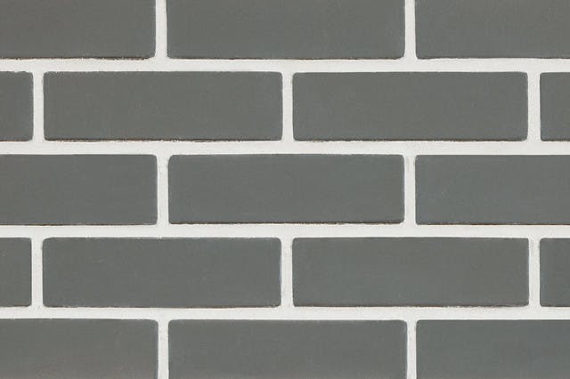 Titanium Smooth | Gray Bricks
